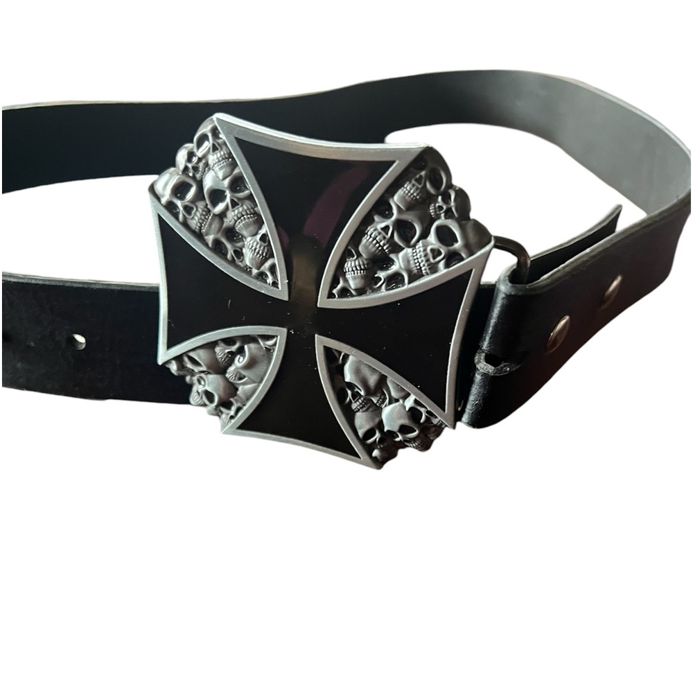Men’s iron cross skull belt buckle w leather belt